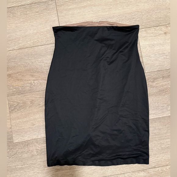 Spanx Half Slip Reversible Shape wear - Picture 6 of 7